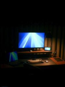 Tips for Creating a Cozy and Productive Home Office Space